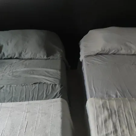 En Piso Compartido Guest house *
